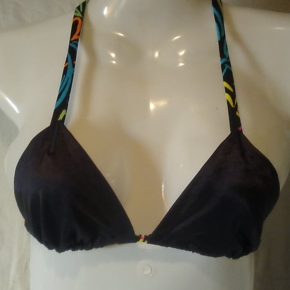 Bikini - Picture 3 of 6